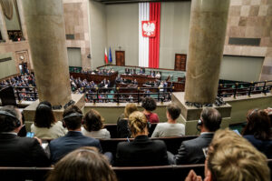 Sejm obraduje nad ustawą o sygnalistach 